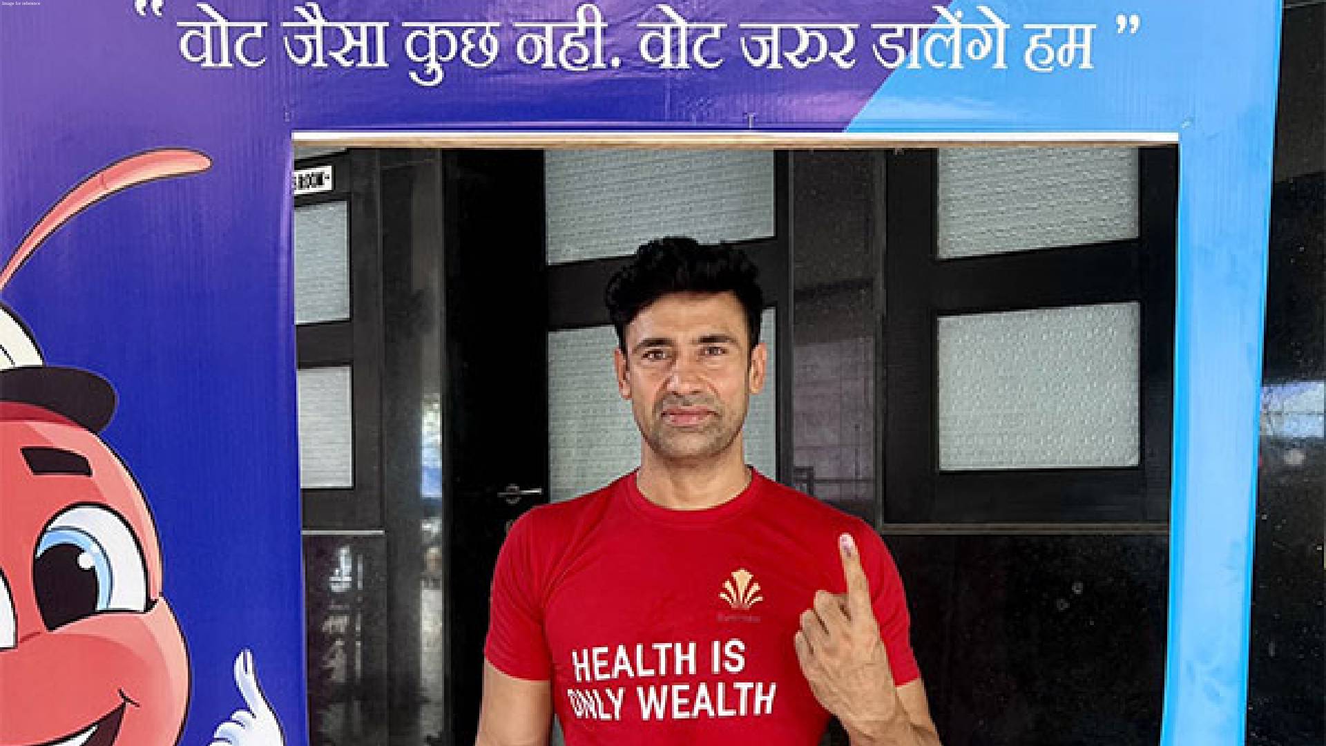 Wrestler Sangram Singh casts his vote for Lok Sabha Polls 2024